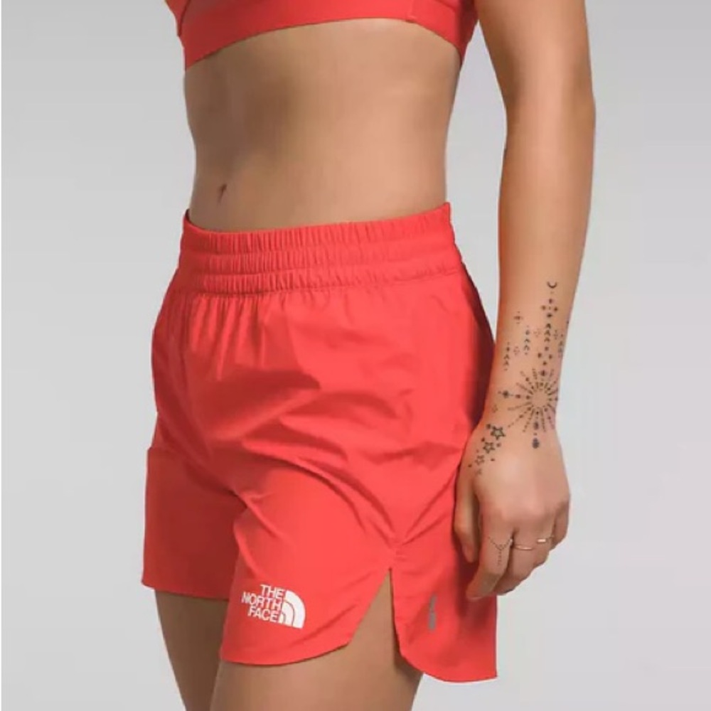 The North Face Limitless Run Shorts Radiant Orange small XS